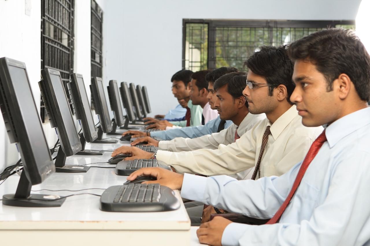 Vishwa Vishwani Institute of Systems and Management Hyderabad Campus photo 23